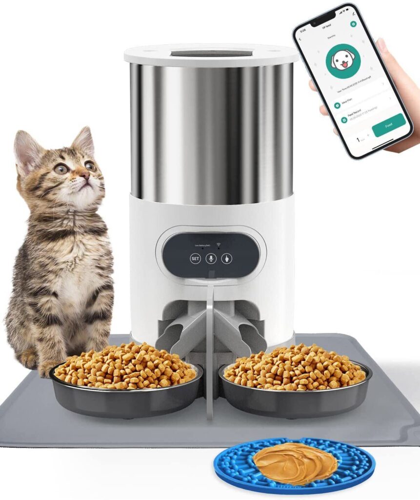 Automatic Cat Food Feeder, Size and Capacity, Power Source, Smart Features, Portion Control, Food Compatibility, Ease of Cleaning, Budget Considerations, battery backup, camera functionality, multiple pet profiles, and level of noise.